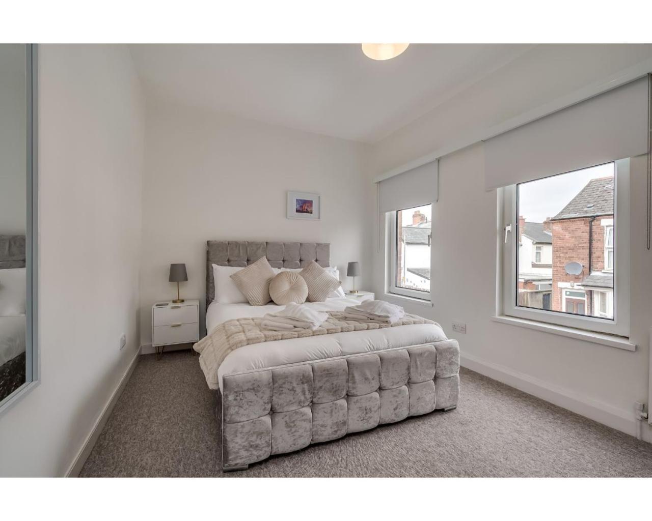 Central Belfast Apartments Chic Luxe R&R Cameră foto