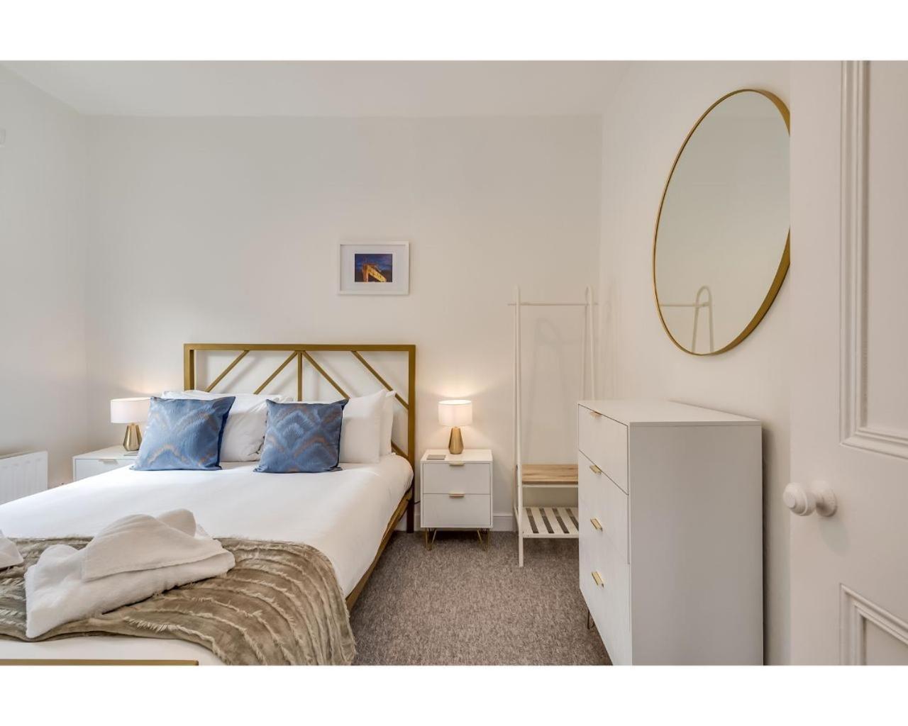 Central Belfast Apartments Chic Luxe R&R Cameră foto